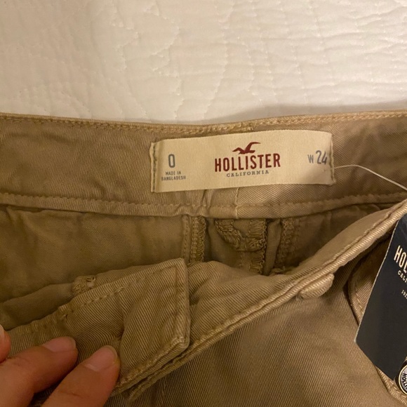 BRAND NEW HOLLISTER SHORTS 2 PAIRS - Picture 4 of 4